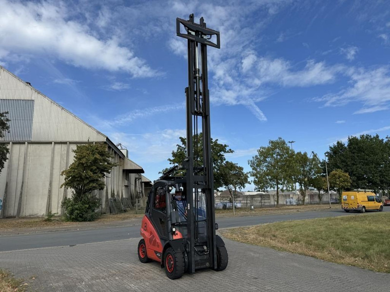 Linde H40T - Treibgasstapler: das Bild 2 Linde H40T - Treibgasstapler: das Bild 2