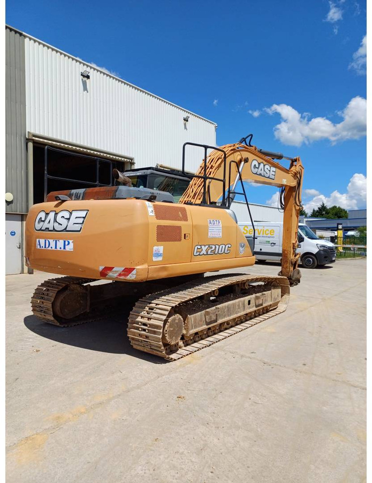 CASE CX210 - Kettenbagger: das Bild 3 CASE CX210 - Kettenbagger: das Bild 3