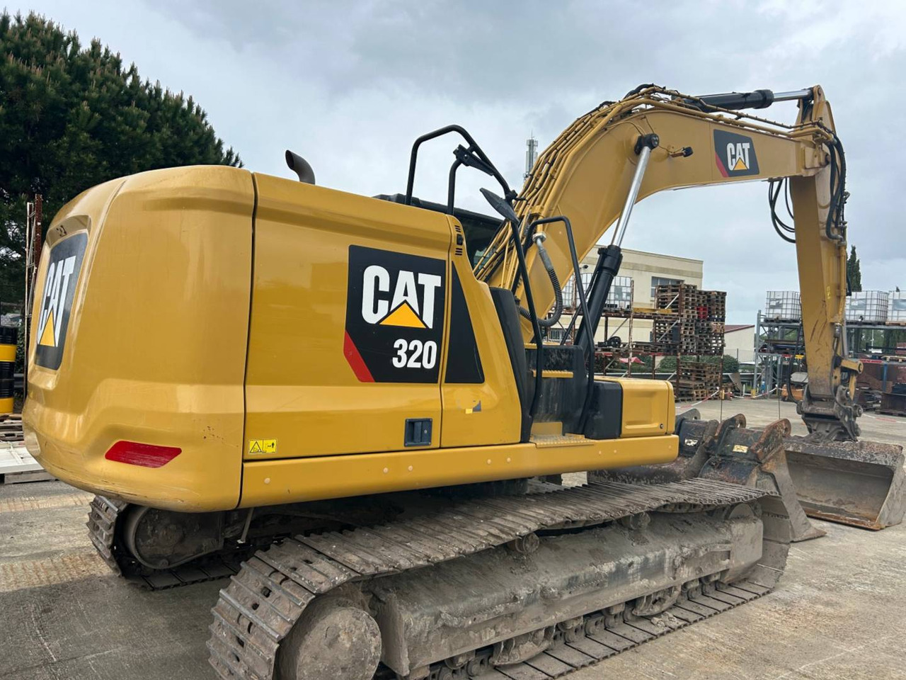 CAT 320 - Kettenbagger: das Bild 4 CAT 320 - Kettenbagger: das Bild 4