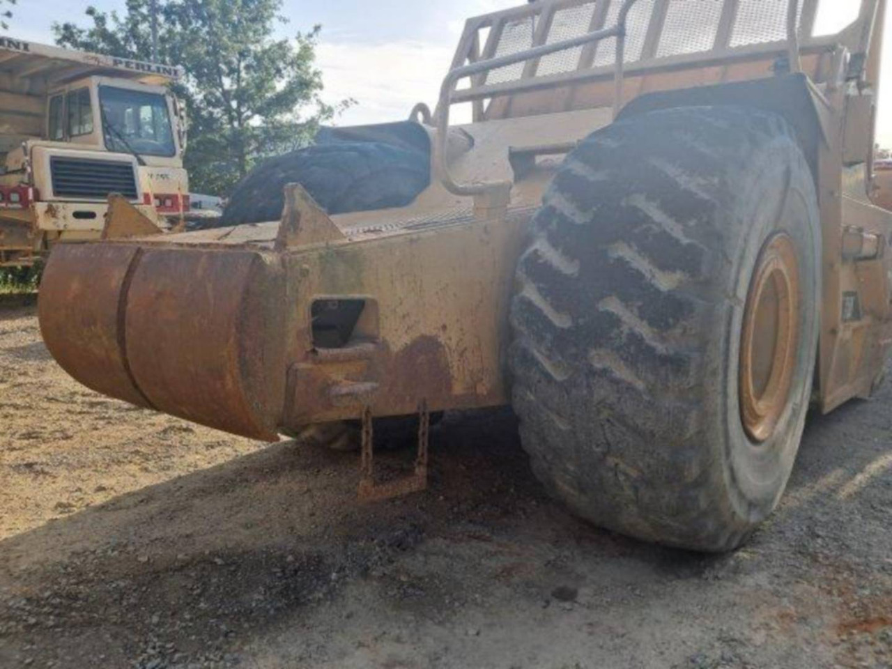 Schürfzug CAT 621F: das Bild 19 Schürfzug CAT 621F: das Bild 19