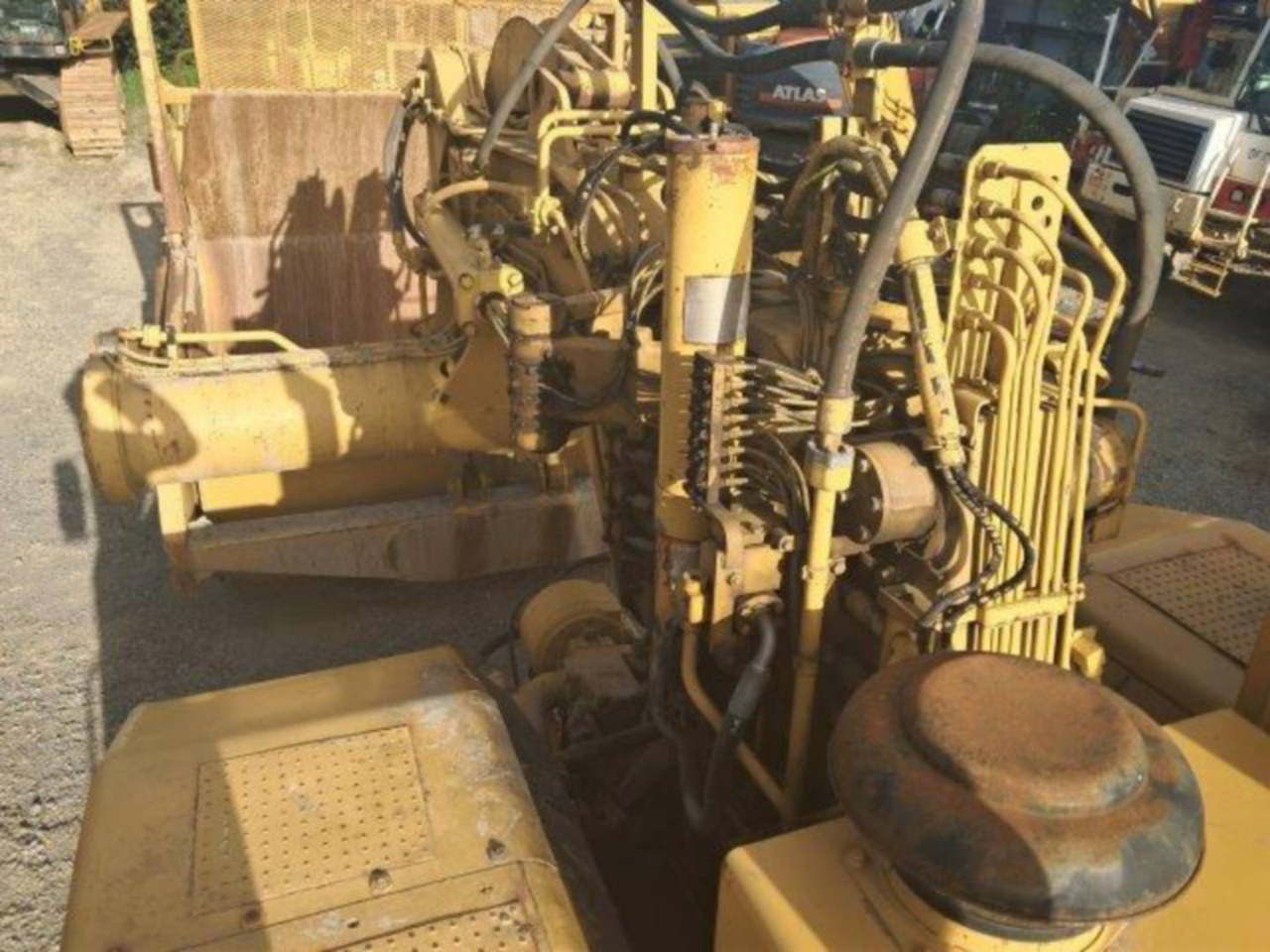 Schürfzug CAT 621F: das Bild 16 Schürfzug CAT 621F: das Bild 16