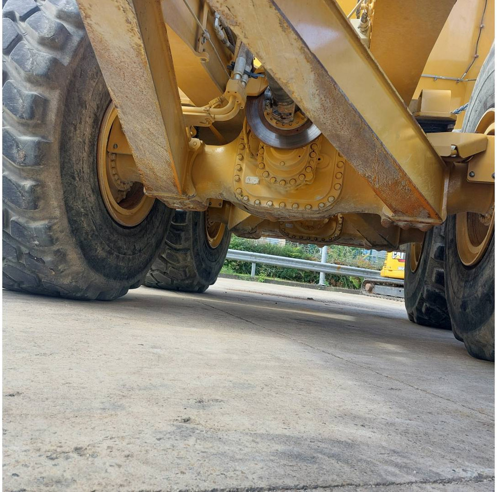 Knickgelenkter Dumper CAT 745: das Bild 19