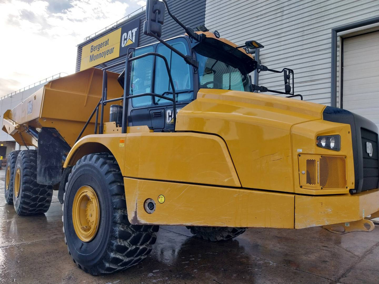 CAT 745 - Knickgelenkter Dumper: das Bild 2 CAT 745 - Knickgelenkter Dumper: das Bild 2