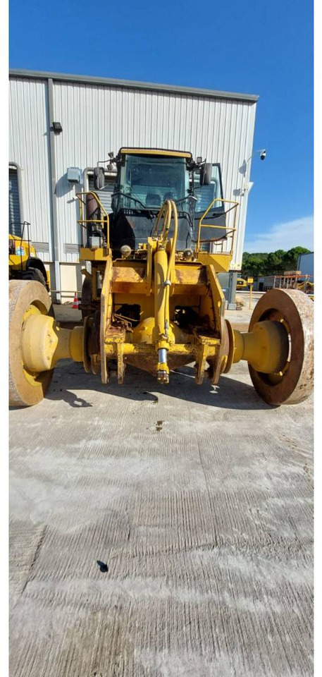 CAT 836K - Bulldozer: das Bild 2 CAT 836K - Bulldozer: das Bild 2