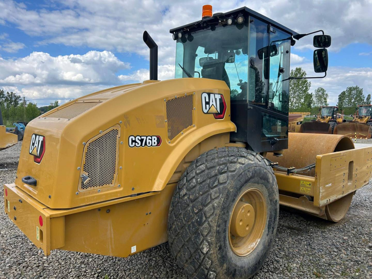 CAT CS76B - Walzenzug: das Bild 3 CAT CS76B - Walzenzug: das Bild 3