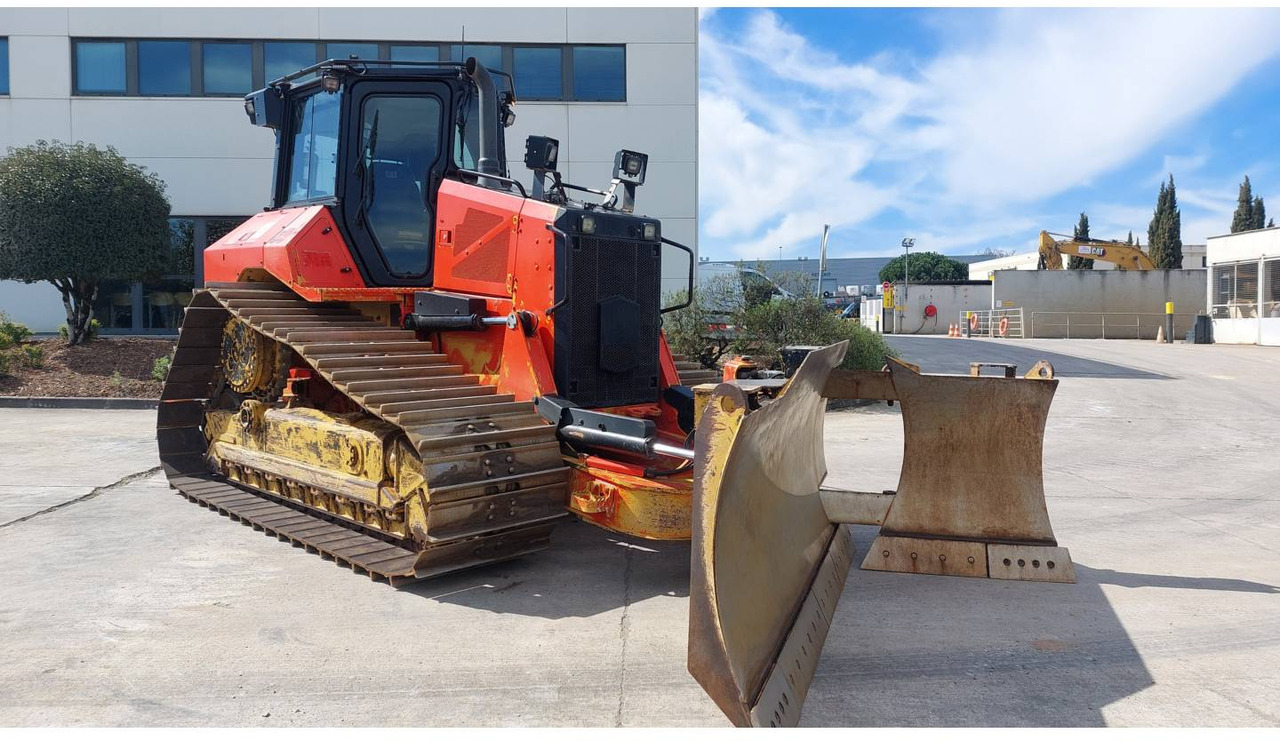 CAT D5 - Bulldozer: das Bild 2 CAT D5 - Bulldozer: das Bild 2