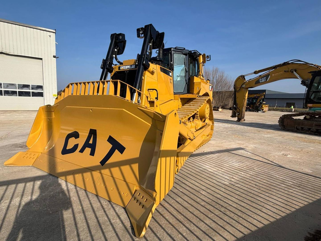 CAT D8T - Bulldozer: das Bild 2 CAT D8T - Bulldozer: das Bild 2