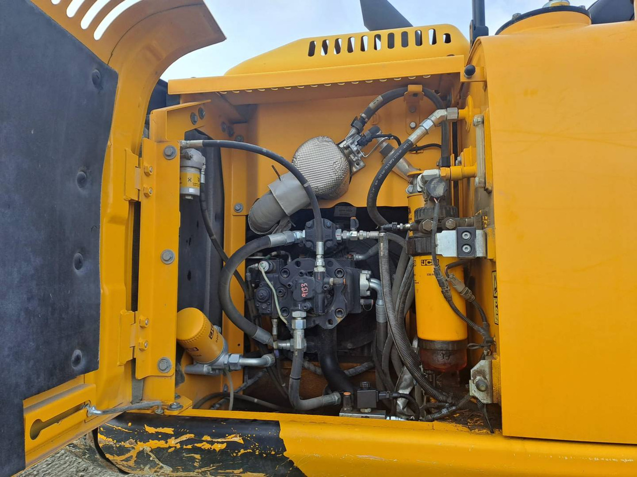 Kettenbagger JCB JS180LC: das Bild 23
