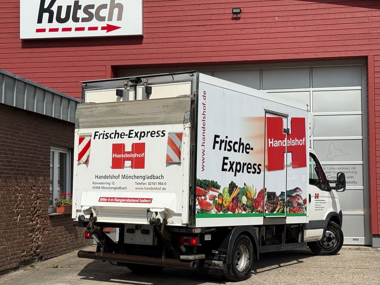 Iveco 70C17 Tiefkühlwagen/Lbw. - Kühltransporter: das Bild 2 Iveco 70C17 Tiefkühlwagen/Lbw. - Kühltransporter: das Bild 2