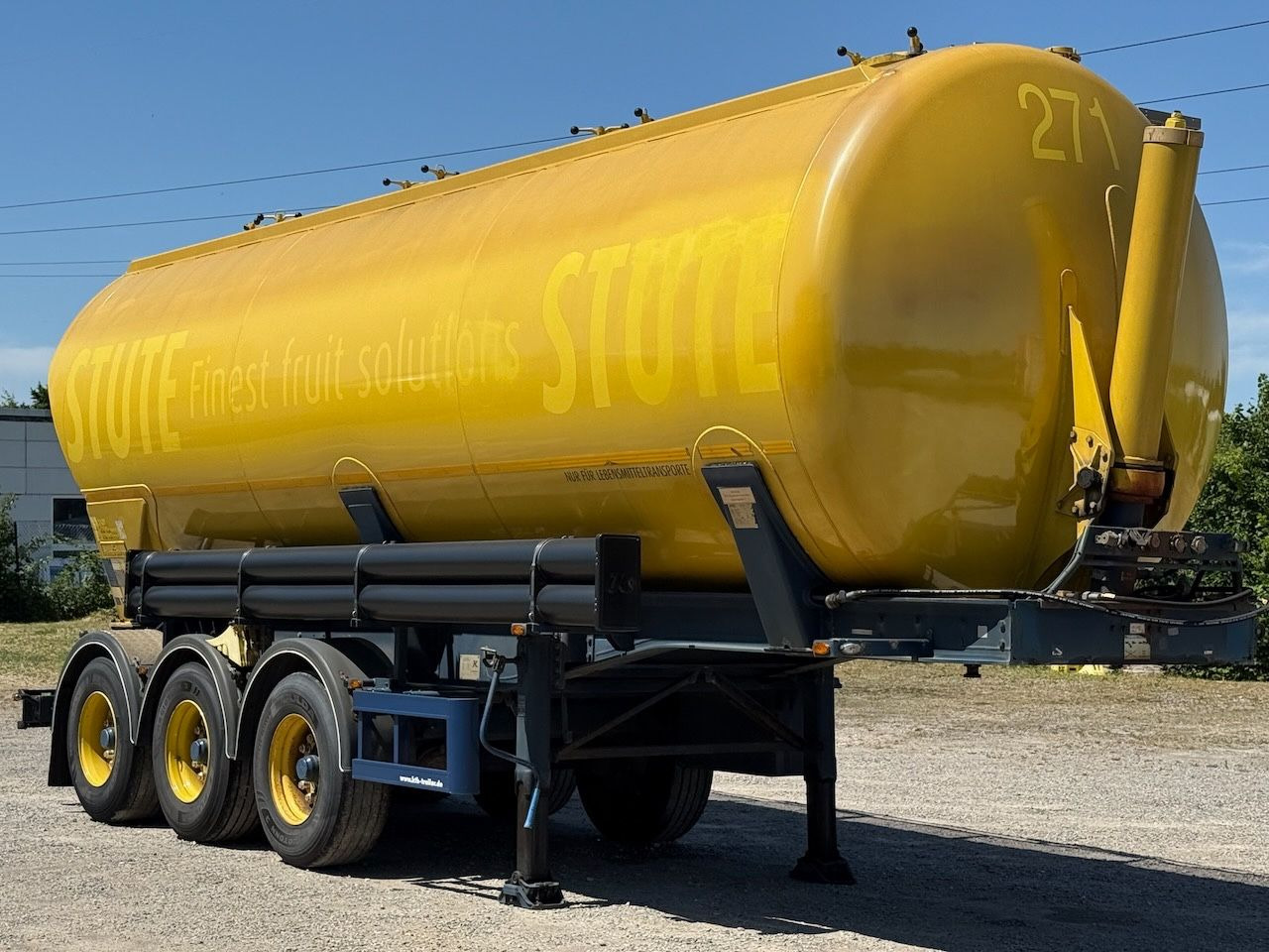 Kässbohrer SSK 40 Lebensmittel-Kippsilo - Siloauflieger: das Bild 3 Kässbohrer SSK 40 Lebensmittel-Kippsilo - Siloauflieger: das Bild 3