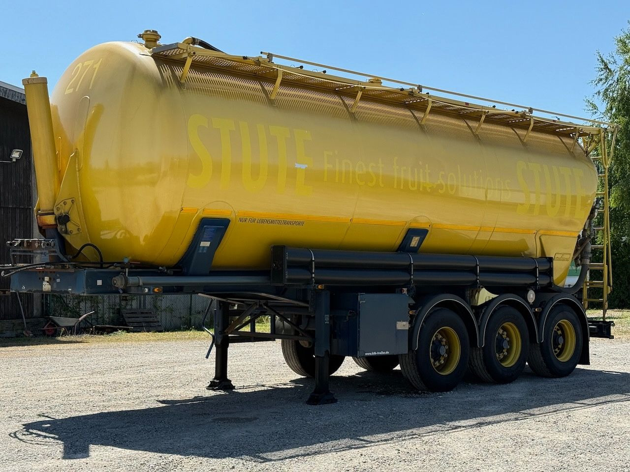 Kässbohrer SSK 40 Lebensmittel-Kippsilo - Siloauflieger: das Bild 1 Kässbohrer SSK 40 Lebensmittel-Kippsilo - Siloauflieger: das Bild 1