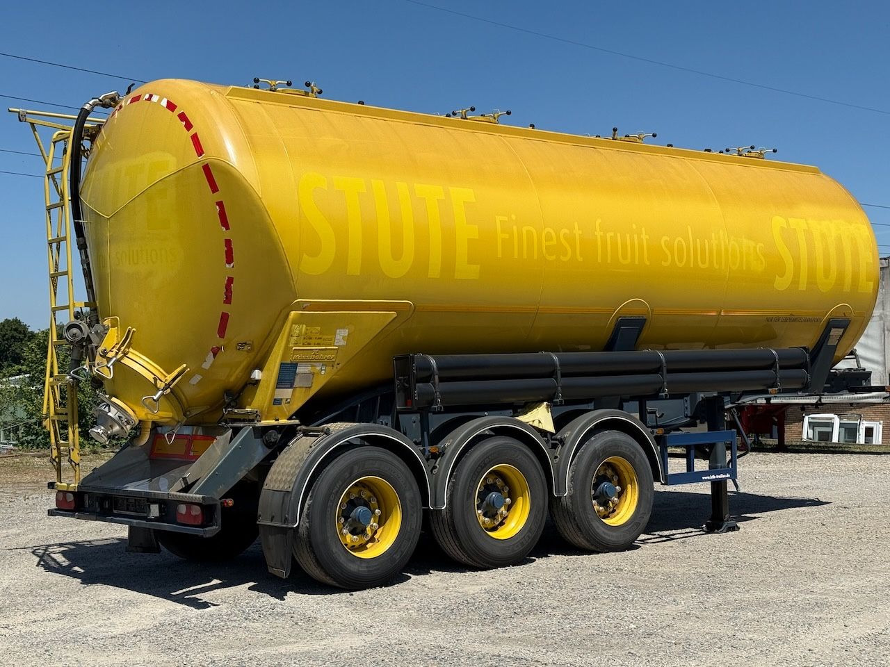 Kässbohrer SSK 40 Lebensmittel-Kippsilo - Siloauflieger: das Bild 2 Kässbohrer SSK 40 Lebensmittel-Kippsilo - Siloauflieger: das Bild 2