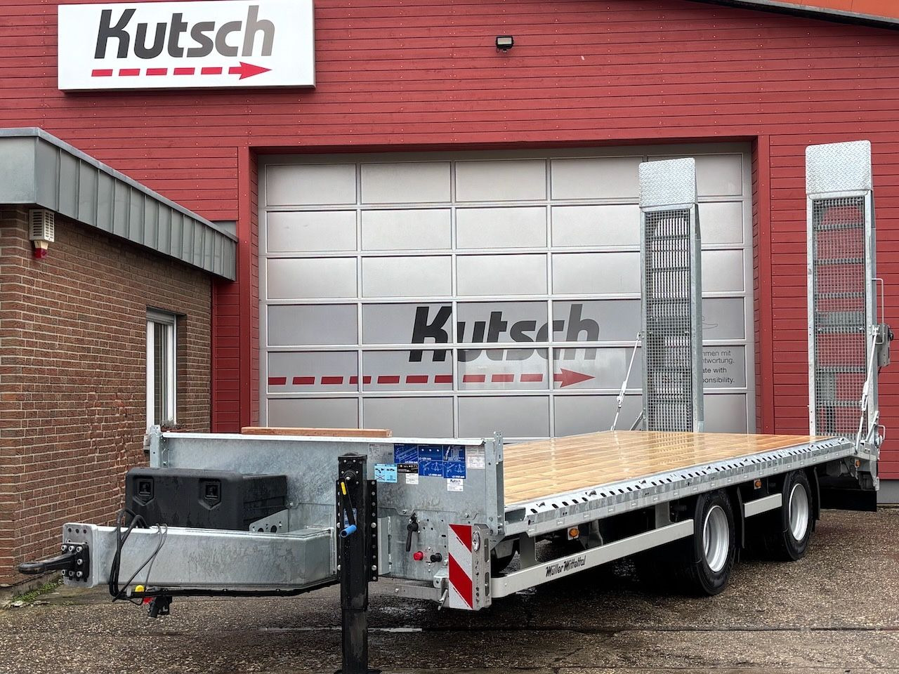 Müller-Mitteltal ETÜ-TA-R 21 Plateau 7m, luftgefedert, LED - Tieflader Anhänger: das Bild 1 Müller-Mitteltal ETÜ-TA-R 21 Plateau 7m, luftgefedert, LED - Tieflader Anhänger: das Bild 1