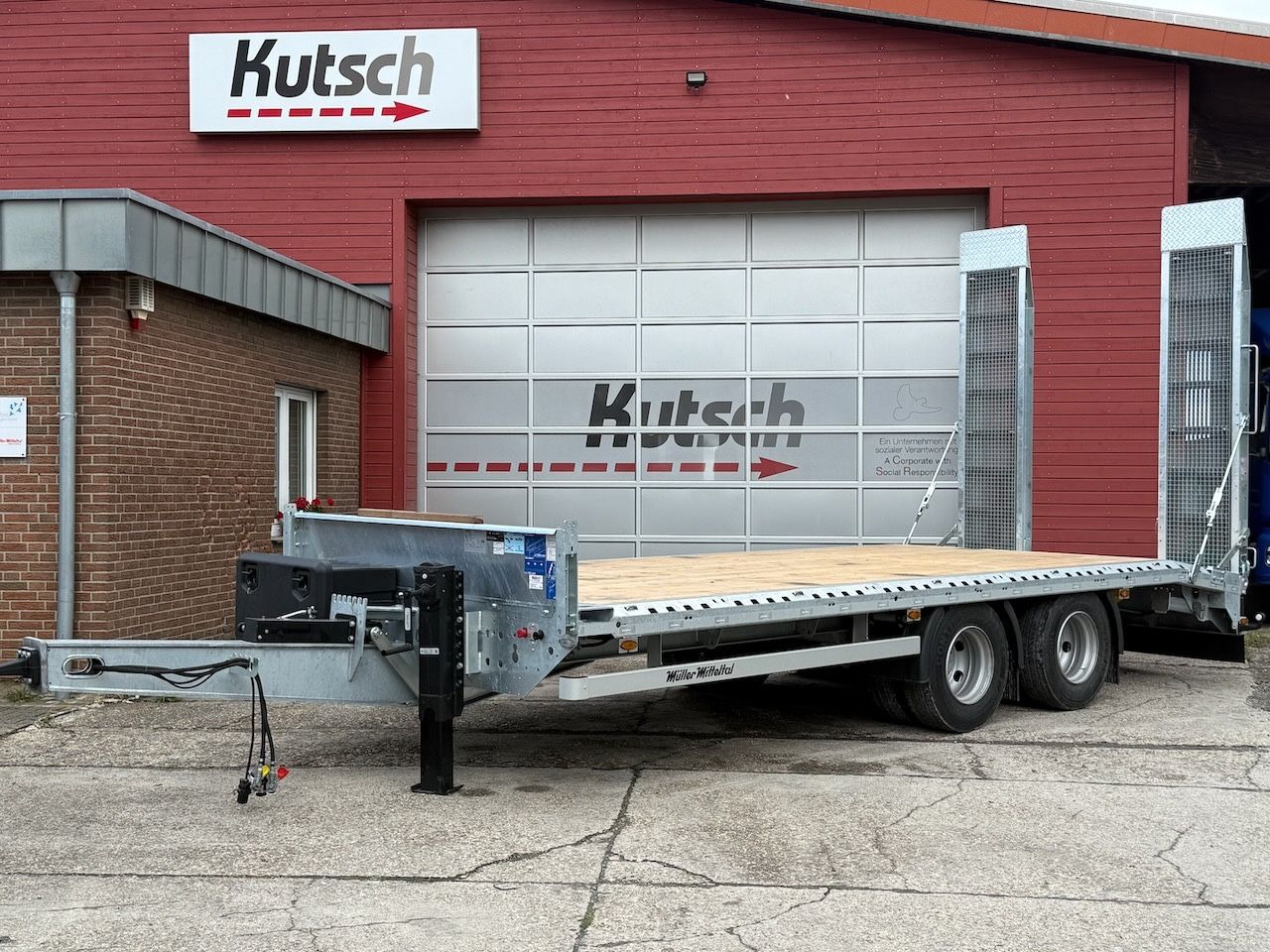 Müller-Mitteltal ETÜTAR 14,4 Tieflader, LED, Runduml. RDÜ - Pritschenanhänger/ Plattformanhänger: das Bild 5 Müller-Mitteltal ETÜTAR 14,4 Tieflader, LED, Runduml. RDÜ - Pritschenanhänger/ Plattformanhänger: das Bild 5