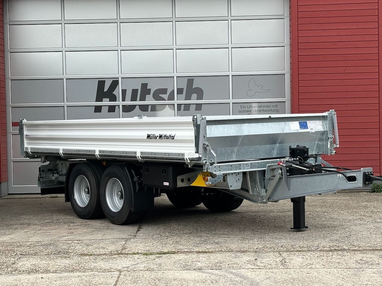 Müller-Mitteltal KA-TA-R 11,9/024 Breitreifen, Alu-Rampen, LED - Kipper Anhänger: das Bild 5 Müller-Mitteltal KA-TA-R 11,9/024 Breitreifen, Alu-Rampen, LED - Kipper Anhänger: das Bild 5