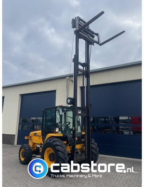 JCB 930 Off-Road forklift - Ruwterrein heftruck -Bouwjaar 2008 - 4x4 - 4WD - Side shift - Vorkverstelling - 550 cm hefhoogte - Geländestapler: das Bild 4 JCB 930 Off-Road forklift - Ruwterrein heftruck -Bouwjaar 2008 - 4x4 - 4WD - Side shift - Vorkverstelling - 550 cm hefhoogte - Geländestapler: das Bild 4