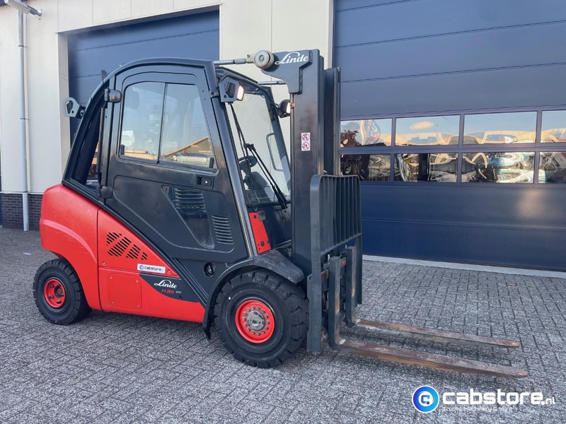 Linde H35D-02 Heftruck - Bouwjaar 2013 - Draaiuren 6892 - Diesel - Side Shift - Freelift - Doorrij hoogte 217 cm !! - Dieselstapler: das Bild 1 Linde H35D-02 Heftruck - Bouwjaar 2013 - Draaiuren 6892 - Diesel - Side Shift - Freelift - Doorrij hoogte 217 cm !! - Dieselstapler: das Bild 1