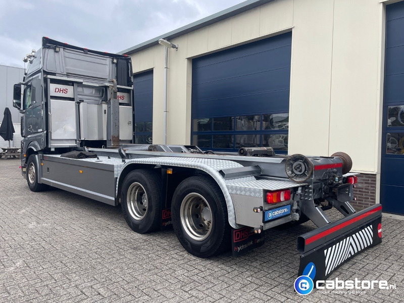 Mercedes-Benz Actros 3363 6x2 Containersysteem - Euro 6 - Bouwjaar 2014 - VDL 21 Ton Haakarmsysteem - 630 Pk Euro 6 - NL Truck - Abrollkipper: das Bild 3 Mercedes-Benz Actros 3363 6x2 Containersysteem - Euro 6 - Bouwjaar 2014 - VDL 21 Ton Haakarmsysteem - 630 Pk Euro 6 - NL Truck - Abrollkipper: das Bild 3