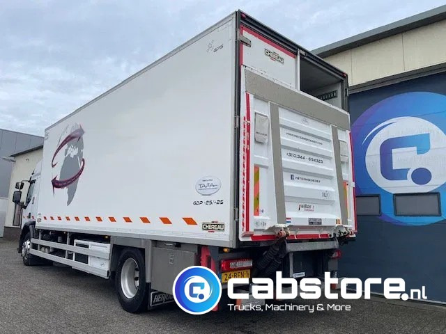 Renault D-19 Wide 4x2 Koelwagen D-19 Wide 4x2 Euro 6 Koelwagen - Kuhlkoffer - Frigo -Thermobox - Year 2015 - CHEREAU BOX - CARRIER Supra 850U - Kühlkoffer LKW: das Bild 3 Renault D-19 Wide 4x2 Koelwagen D-19 Wide 4x2 Euro 6 Koelwagen - Kuhlkoffer - Frigo -Thermobox - Year 2015 - CHEREAU BOX - CARRIER Supra 850U - Kühlkoffer LKW: das Bild 3