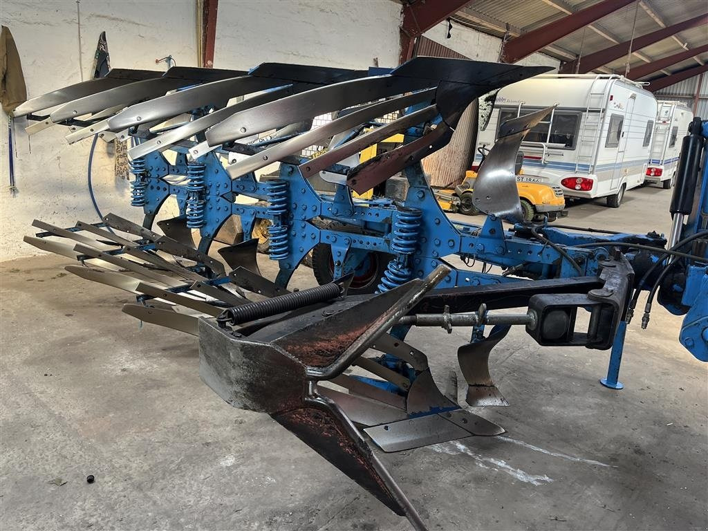 Lemken 4 F. VENDEPLOV EuroOpal 7X - Pflug: das Bild 1 Lemken 4 F. VENDEPLOV EuroOpal 7X - Pflug: das Bild 1