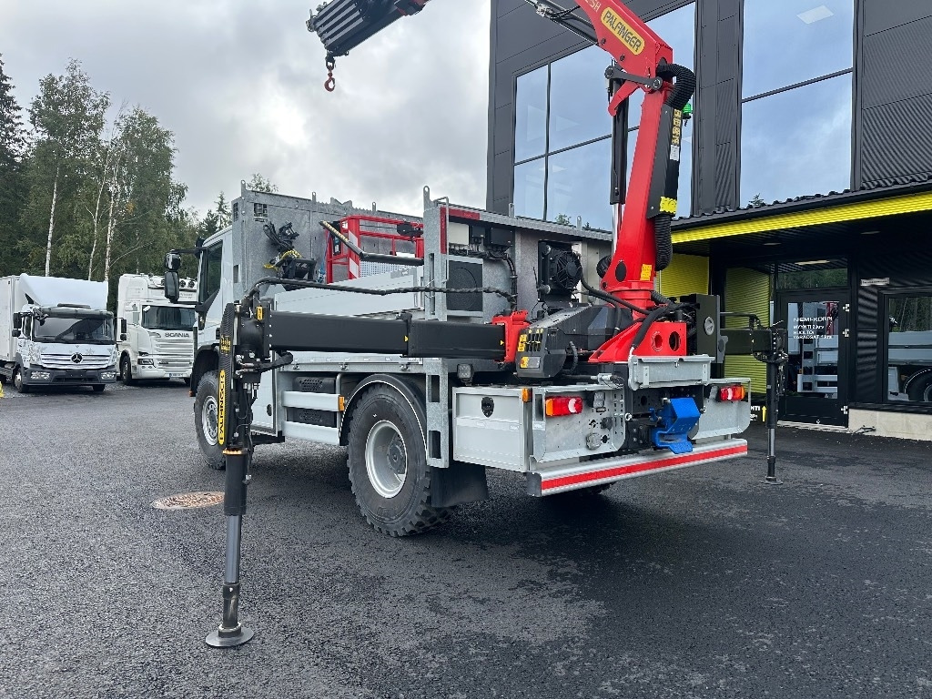 Iveco Eurocargo ML150E28 4x4 sähkölaitos varustein - Autokran: das Bild 5 Iveco Eurocargo ML150E28 4x4 sähkölaitos varustein - Autokran: das Bild 5