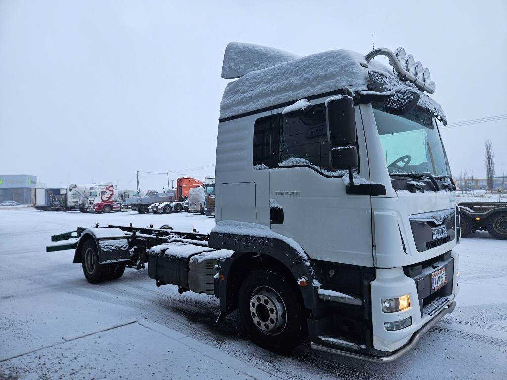 MAN TGM - Fahrgestell LKW: das Bild 3 MAN TGM - Fahrgestell LKW: das Bild 3