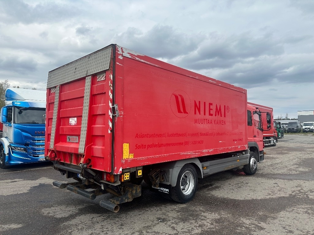 Mercedes-Benz Atego 1324L - Koffer LKW: das Bild 3 Mercedes-Benz Atego 1324L - Koffer LKW: das Bild 3