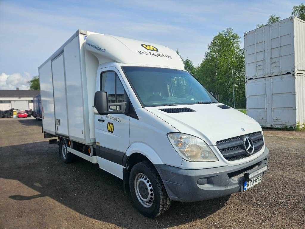 Mercedes-Benz Sprinter 316 CDI B-kortilla ajettava - Koffer Transporter: das Bild 2 Mercedes-Benz Sprinter 316 CDI B-kortilla ajettava - Koffer Transporter: das Bild 2