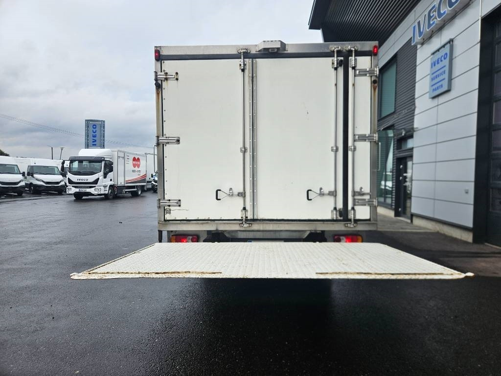 Renault Midlum 220 - Kühlkoffer LKW: das Bild 4 Renault Midlum 220 - Kühlkoffer LKW: das Bild 4