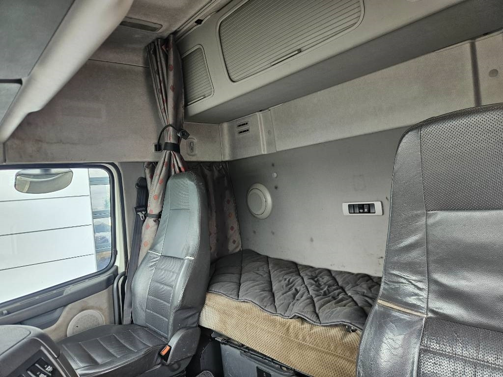 Holztransporter Volvo FH12 8x4: das Bild 16