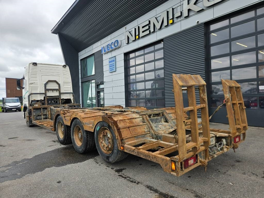 Volvo FH12 8x4 - Holztransporter: das Bild 4 Volvo FH12 8x4 - Holztransporter: das Bild 4