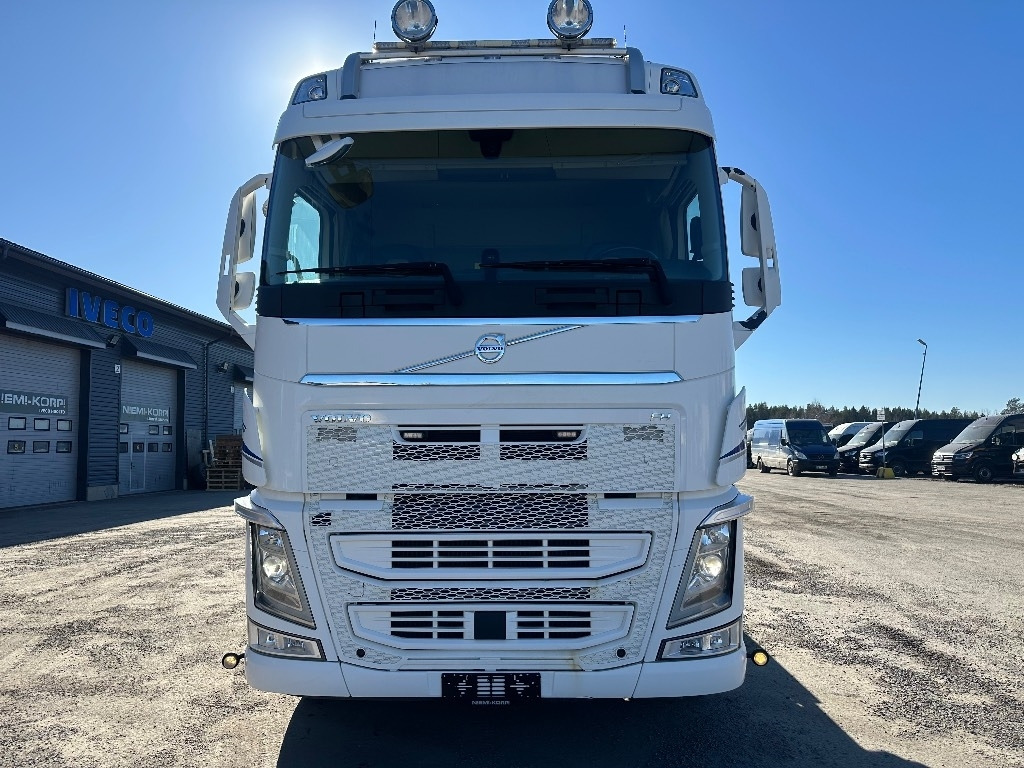 Volvo FH13 540 6X4*4 - Abrollkipper: das Bild 2 Volvo FH13 540 6X4*4 - Abrollkipper: das Bild 2