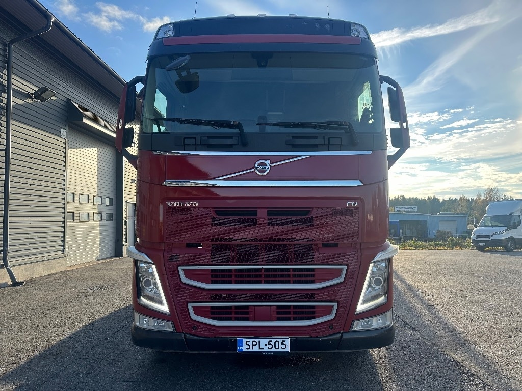 Volvo FH13 540 6x4 - Abrollkipper: das Bild 2 Volvo FH13 540 6x4 - Abrollkipper: das Bild 2