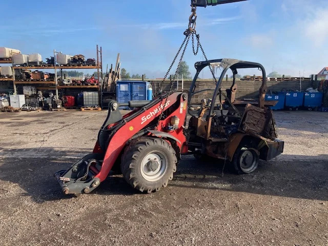 SCHÄFFER 4670Z - Hoflader: das Bild 1 SCHÄFFER 4670Z - Hoflader: das Bild 1