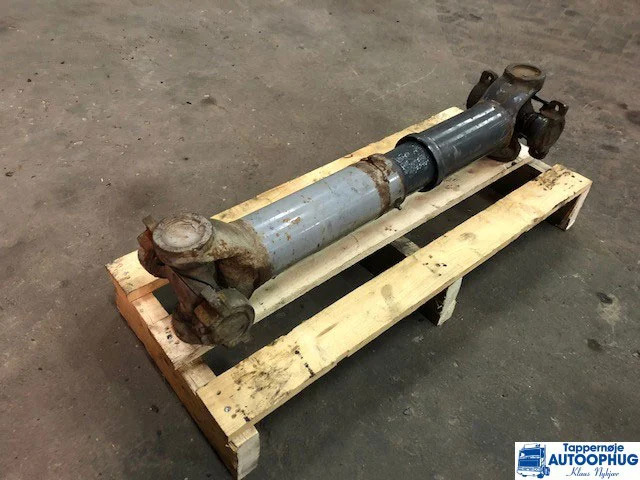 Scania P420 kardan / propeller shaft P/N: 1321713 / 1796581 - Achse und Teile für LKW: das Bild 1 Scania P420 kardan / propeller shaft P/N: 1321713 / 1796581 - Achse und Teile für LKW: das Bild 1
