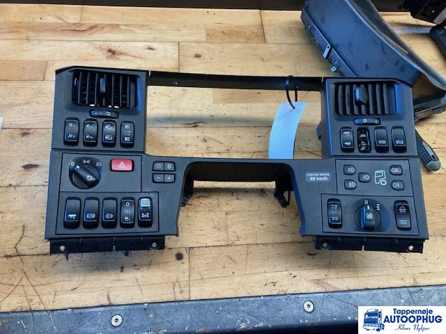 Scania complet instrument – Scania 1911458 - Elektrische Ausrüstung für LKW: das Bild 1 Scania complet instrument – Scania 1911458 - Elektrische Ausrüstung für LKW: das Bild 1