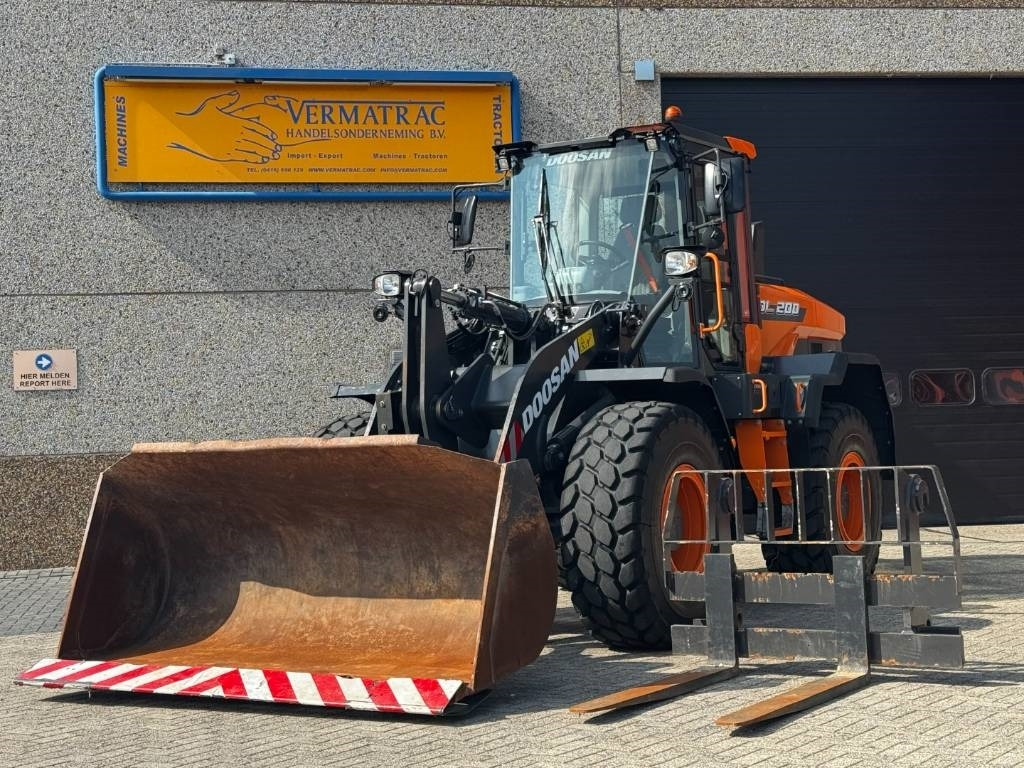 Doosan DEVELON / DOOSAN DL200-7, central lubrication, 202 - Kompaktlader: das Bild 2 Doosan DEVELON / DOOSAN DL200-7, central lubrication, 202 - Kompaktlader: das Bild 2