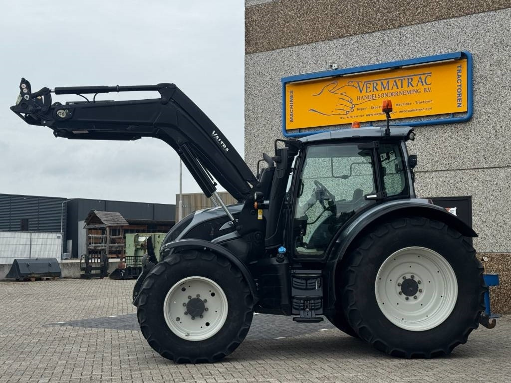 Valtra N174D, Frontlinkage + PTO, Frontloader, 3846 hours - Traktor: das Bild 2 Valtra N174D, Frontlinkage + PTO, Frontloader, 3846 hours - Traktor: das Bild 2