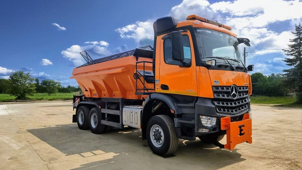 Mercedes-Benz AROCS 3333 6x6 - LKW: das Bild 1 Mercedes-Benz AROCS 3333 6x6 - LKW: das Bild 1
