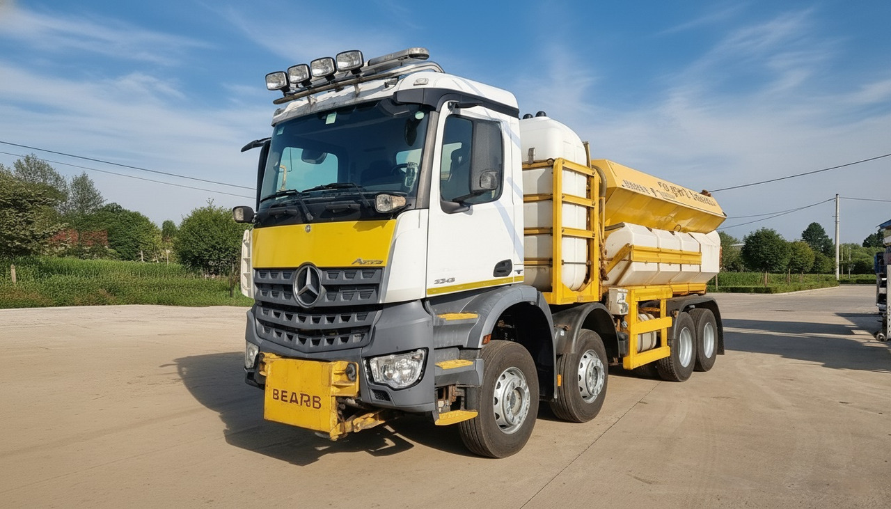 MERCEDES-BENZ AROCS 3243 8x4 | Euro 6 | Piaskarko Solarka Econ 12m³ - Schneeräumfahrzeug: das Bild 1 MERCEDES-BENZ AROCS 3243 8x4 | Euro 6 | Piaskarko Solarka Econ 12m³ - Schneeräumfahrzeug: das Bild 1