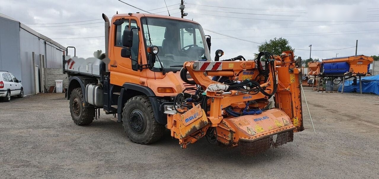 TANDEM MULAG MKF 600 + MRM/MRF 300 - Böschungsmäher: das Bild 1 TANDEM MULAG MKF 600 + MRM/MRF 300 - Böschungsmäher: das Bild 1