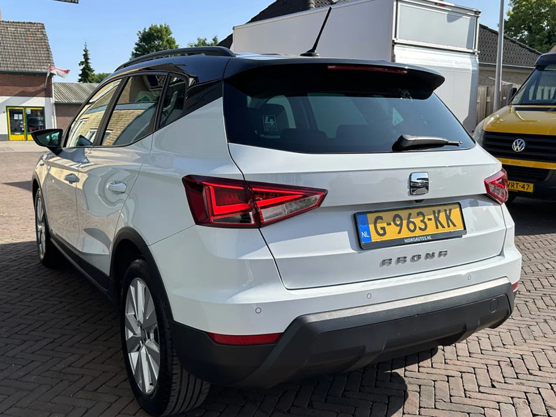 SEAT Arona 1.0 TSI Style Business Intense Carplay Dealeronderhouden Cruise Clima Navi Camera - Schrägheck: das Bild 2 SEAT Arona 1.0 TSI Style Business Intense Carplay Dealeronderhouden Cruise Clima Navi Camera - Schrägheck: das Bild 2