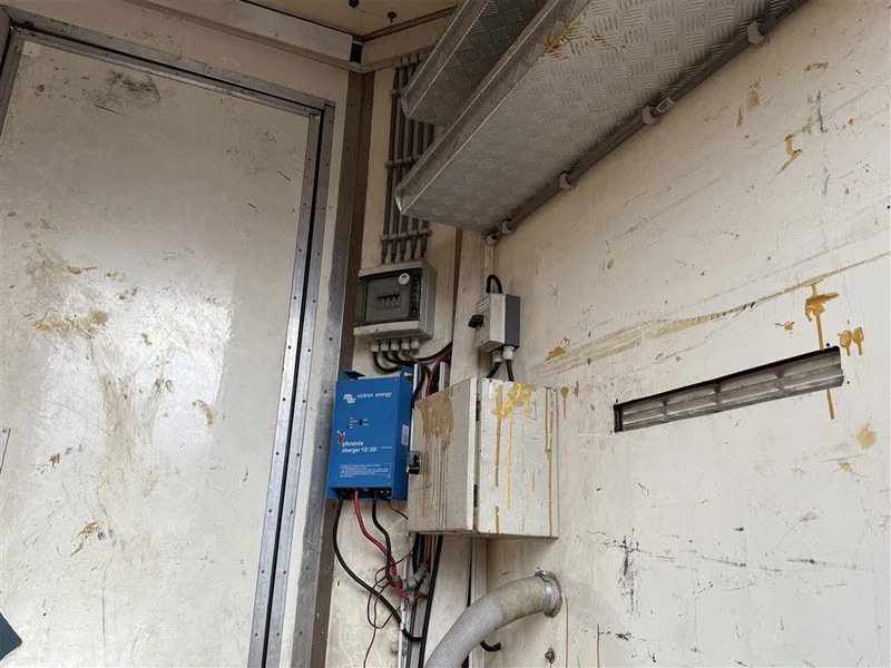 Sattelzugmaschine Mercedes-Benz Sprinter 519 EURO 5 BE.COMBINATIE 3.3 TON LOADCAP: das Bild 16