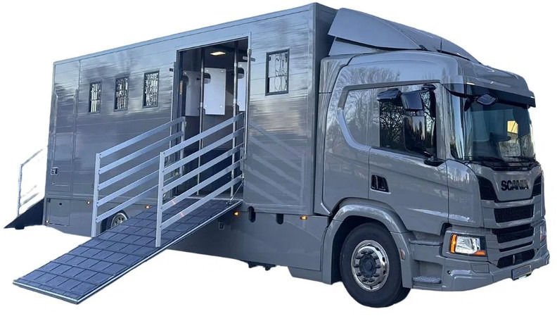 Scania P250 Horse Truck - Pferdetransporter: das Bild 1 Scania P250 Horse Truck - Pferdetransporter: das Bild 1