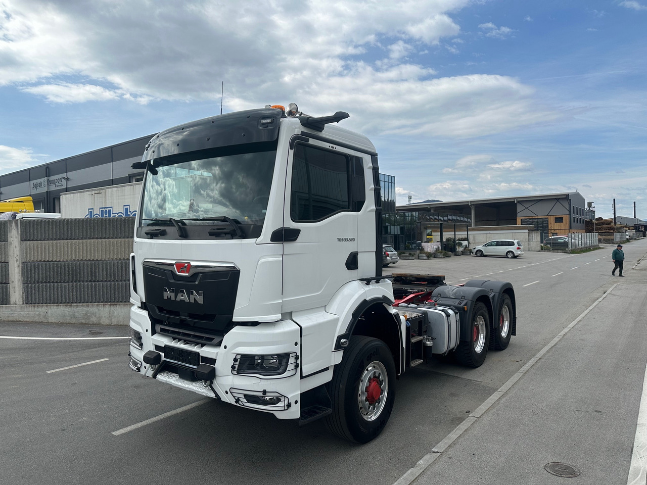 MAN TGS 33.520 6X6 Hydrodrive Kiphidraulika - Sattelzugmaschine: das Bild 2 MAN TGS 33.520 6X6 Hydrodrive Kiphidraulika - Sattelzugmaschine: das Bild 2