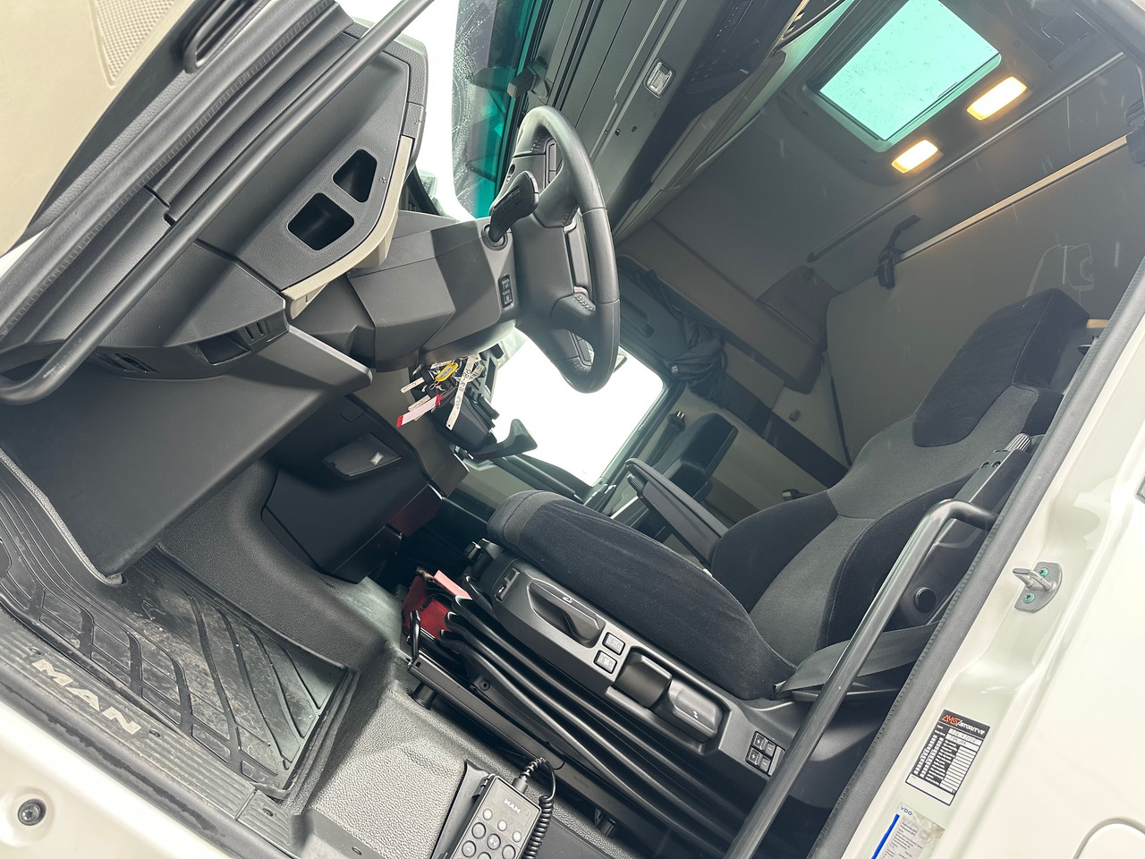 MAN TGX 18.580 4X2 BLS Intarder LED - Sattelzugmaschine: das Bild 5 MAN TGX 18.580 4X2 BLS Intarder LED - Sattelzugmaschine: das Bild 5