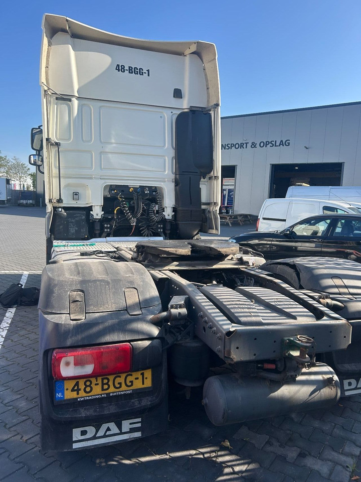 Sattelzugmaschine DAF XF 460 XF460 Super Space Cab: das Bild 15