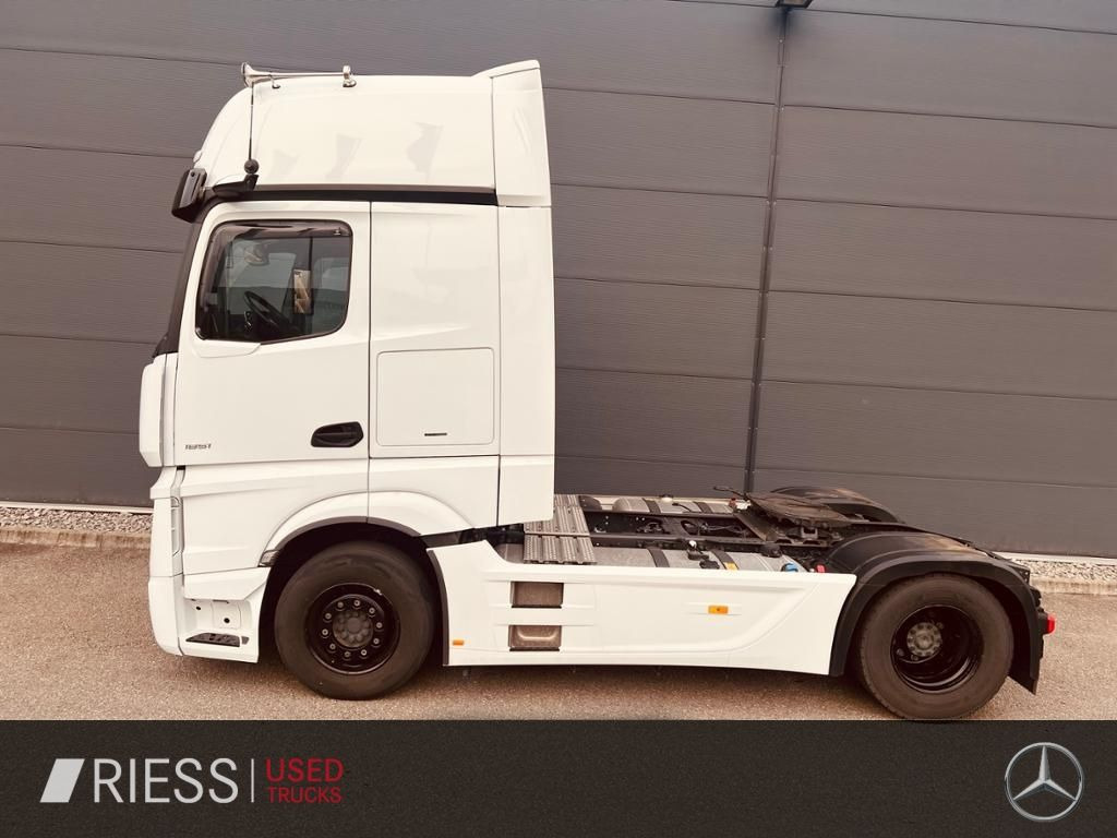 Mercedes-Benz 1851 LS GigaSpace Vollluft BiXenon KlimaA Navi - Sattelzugmaschine: das Bild 1 Mercedes-Benz 1851 LS GigaSpace Vollluft BiXenon KlimaA Navi - Sattelzugmaschine: das Bild 1
