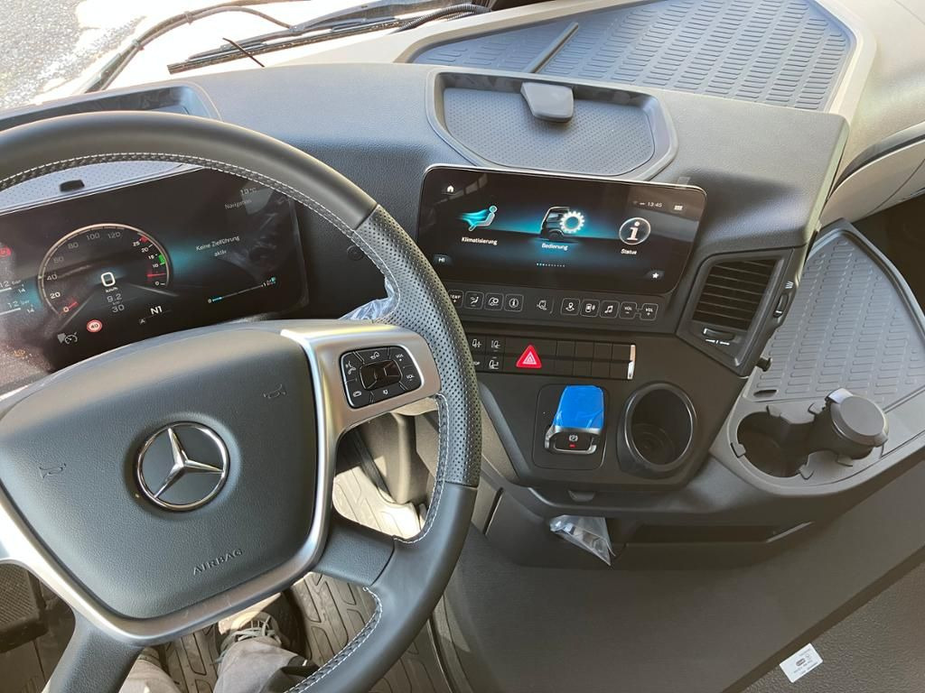 Mercedes-Benz Actros 1851 LS 4x2 - Sattelzugmaschine: das Bild 5 Mercedes-Benz Actros 1851 LS 4x2 - Sattelzugmaschine: das Bild 5