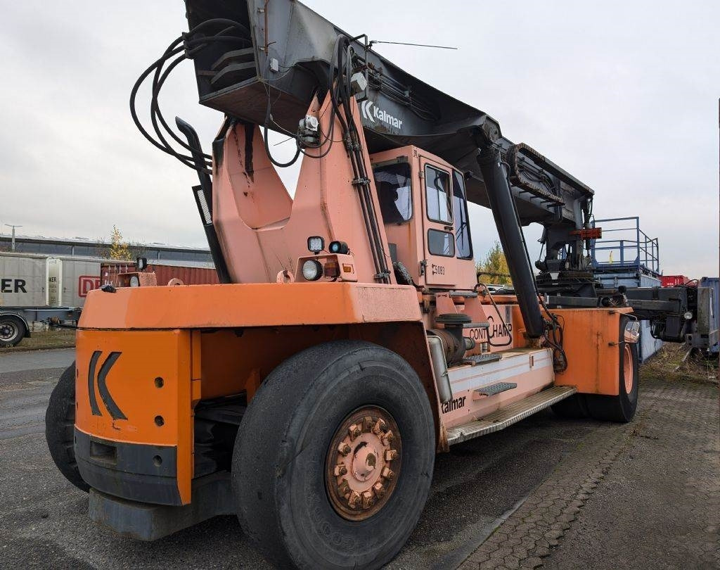 Kalmar DC4560RC4 - Reach stacker: das Bild 4 Kalmar DC4560RC4 - Reach stacker: das Bild 4